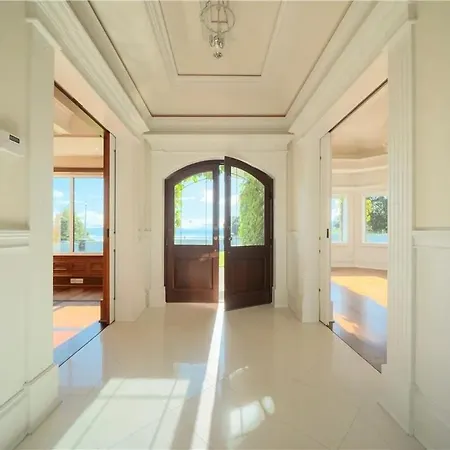 Tomies House