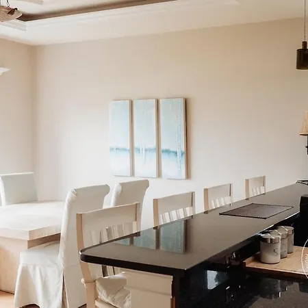 Tomies House 펜션 *
