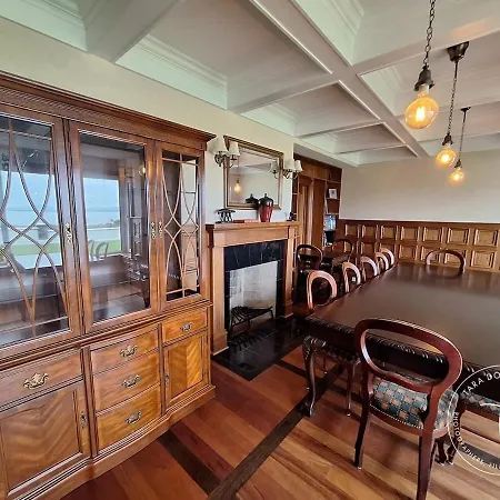 Tomies House Casa de Férias *